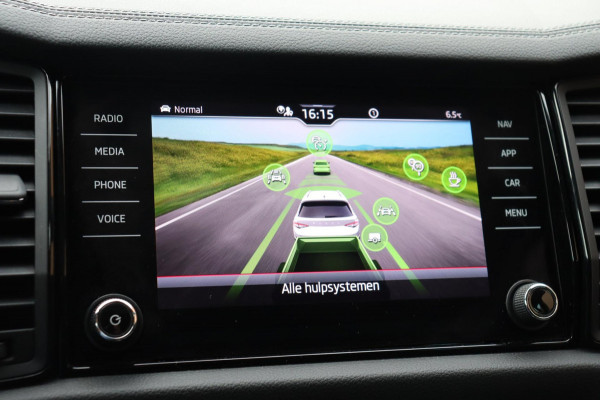 Škoda Kodiaq 1.5 TSI Sportline Business 7persoons org.NL el.trekhaak+klep camera schuifdak stuur+stoelverw.