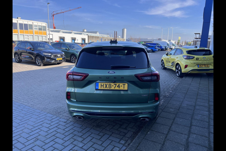 Ford Kuga 2.5 PHEV ST-Line X | Orig. NL Auto | Wegklapbare trekhaak (elektrisch bedienbaar) | Winter Pack