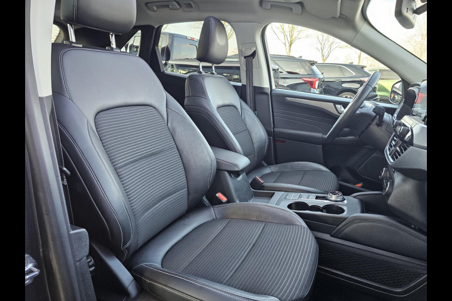 Ford Kuga 2.5 PHEV Titanium X | Schuif - Kanteldak | Half leder | B&O geluid | Elektrisch bedienbare achterklep | Full led etc.