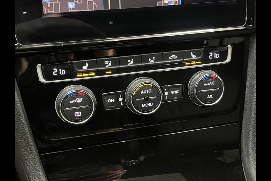 Volkswagen Golf 2.0 TSI 4Motion R*440PK*AKRA*PANO*MAXTON*ACC*CAM*