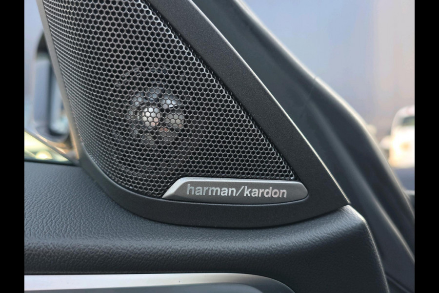 BMW i4 eDrive40 84 kWh | Automaat | Harman & Kardon | Adaptive Cruisecontrol | Elektrische kofferbak |