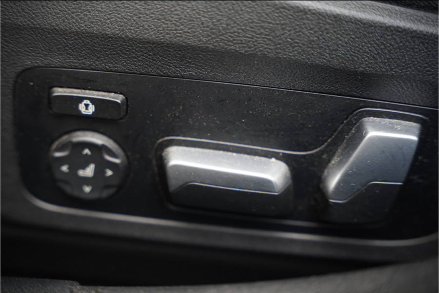 BMW i4 eDrive35 High Executive 70 kWh M Sport | Harman Kardon | Laser | M Stoelen | Camera | Stuurverwarming | Trekhaak | Memory Seats | Keyless | M Gordels | Adaptive Cruise Control | Stoelverwarming | Shadow Line |