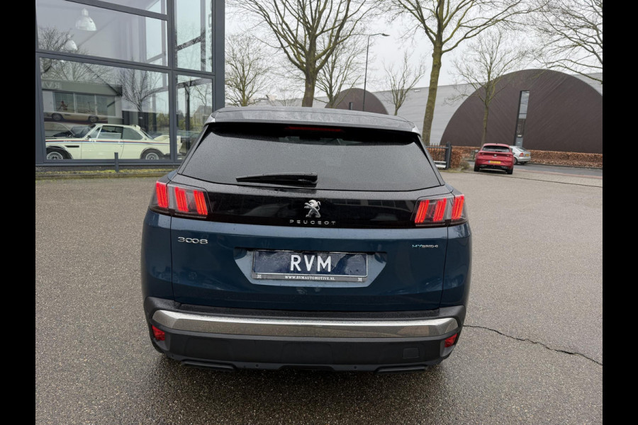 Peugeot 3008 1.6 HYbrid 300 Allure Pack Business PHEV| 300PK!| ADAPTIVE CRUISE CONTROL| STANDKACHEL| STOELVERWARMING| CAMERA VOOR + ACHTER| DODE HOEK SENSOR| ELEKTRISCHE ACHTERKLEP| RIJKLAAR. INCL 12 MND BOVAG GARANTIE