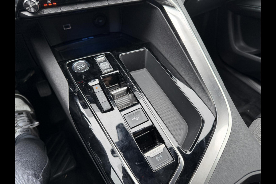 Peugeot 3008 1.6 HYbrid 300 Allure Pack Business PHEV| 300PK!| ADAPTIVE CRUISE CONTROL| STANDKACHEL| STOELVERWARMING| CAMERA VOOR + ACHTER| DODE HOEK SENSOR| ELEKTRISCHE ACHTERKLEP| RIJKLAAR. INCL 12 MND BOVAG GARANTIE