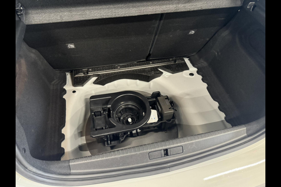 Opel Corsa 1.2 Turbo Hybrid 100pk GS Automaat Navigatie Apple Carplay/Android Auto Camera Parkeersensoren Cruise Control Dodehoek assistent Airco Lichtmetalen velgen Virtual Cockpit Getinte ramen