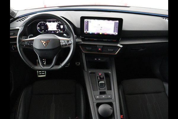 CUPRA Leon 1.4 eHybrid | Trekhaak | Stoelverwarming | Carplay | Camera | Navigatie | Adaptive cruise | Stuurverwarming | Keyless | Full LED | Sportstoelen | PHEV | Plug In