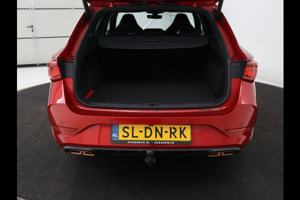 CUPRA Leon 1.4 eHybrid | Trekhaak | Stoelverwarming | Carplay | Camera | Navigatie | Adaptive cruise | Stuurverwarming | Keyless | Full LED | Sportstoelen | PHEV | Plug In