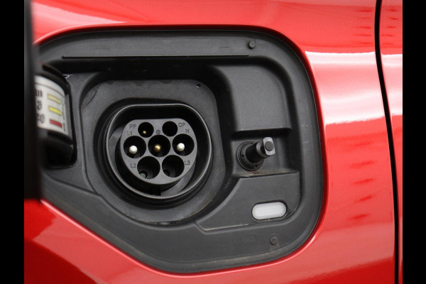 CUPRA Leon 1.4 eHybrid | Trekhaak | Stoelverwarming | Carplay | Camera | Navigatie | Adaptive cruise | Stuurverwarming | Keyless | Full LED | Sportstoelen | PHEV | Plug In