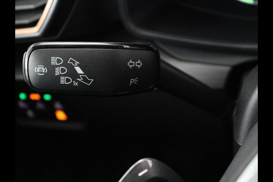 CUPRA Leon 1.4 eHybrid | Trekhaak | Stoelverwarming | Carplay | Camera | Navigatie | Adaptive cruise | Stuurverwarming | Keyless | Full LED | Sportstoelen | PHEV | Plug In