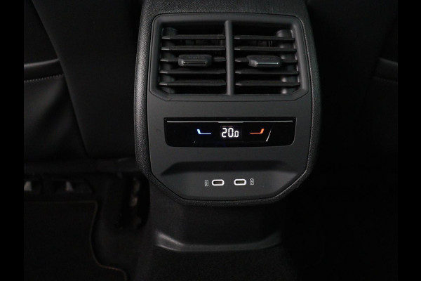 CUPRA Leon 1.4 eHybrid | Trekhaak | Stoelverwarming | Carplay | Camera | Navigatie | Adaptive cruise | Stuurverwarming | Keyless | Full LED | Sportstoelen | PHEV | Plug In