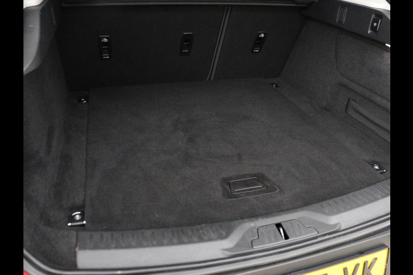 Jaguar I-PACE EV400 Business Edition S 90 kWh | SOH 93% | 46.900km NAP | Panoramadak | Leder | Stoelverwarming | Meridian Sound | Carplay | Keyless | Navigatie | Full LED | Stuurverwarming