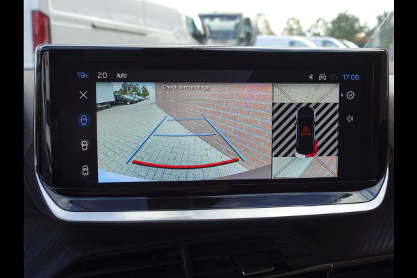 Peugeot 2008 1.2 PureTech 130pk Automaat Allure | Navigatie | Apple Carplay/Android Auto | 360 camera | Parkeersensoren | Blind Spot Assist | Adaptive Cruise Control | Stoelverwarming | Getinte ramen | Climate Control