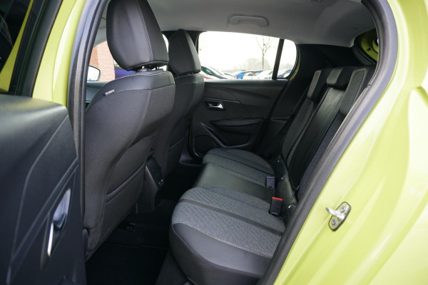 Peugeot 208 Hybrid 100 e-DCS6 Allure + CAMERA / KEYLESS / CARPLAY