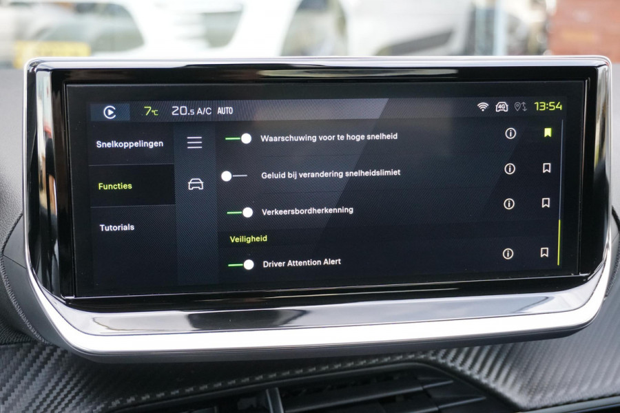 Peugeot 208 Hybrid 100 e-DCS6 Allure + CAMERA / KEYLESS / CARPLAY