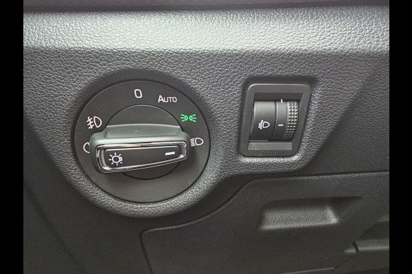 Škoda SCALA 1.5 TSI Ambition Business | Automaat | Climatronic | App-connect | Stoelverwarming | Camera |