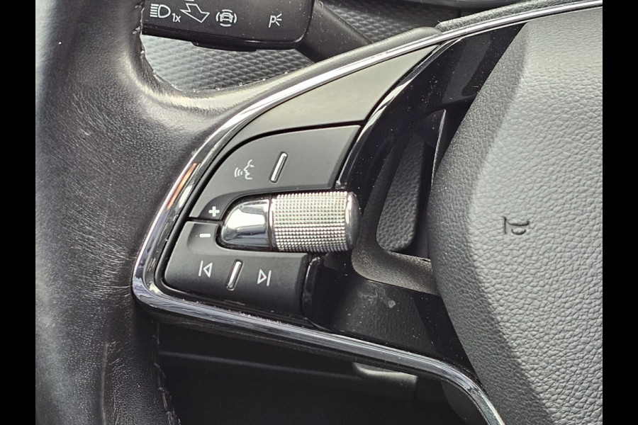 Škoda SCALA 1.5 TSI Ambition Business | Automaat | Climatronic | App-connect | Stoelverwarming | Camera |