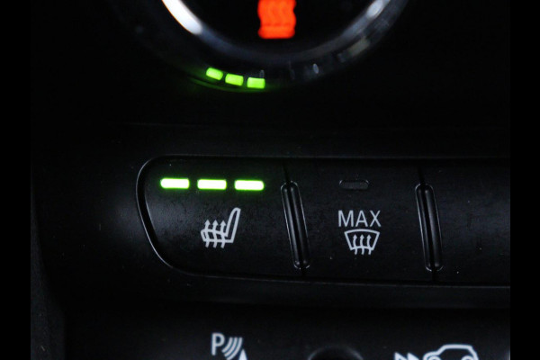 MINI Mini Electric Yours 33kWh | SOH 100% | Panoramadak | Leder | Stoelverwarming | Camera | Warmtepomp | Keyless | Head-Up | Carplay | Navigatie | Full LED | Park Assist