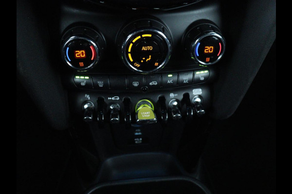 MINI Mini Electric Yours 33kWh | SOH 100% | Panoramadak | Leder | Stoelverwarming | Camera | Warmtepomp | Keyless | Head-Up | Carplay | Navigatie | Full LED | Park Assist