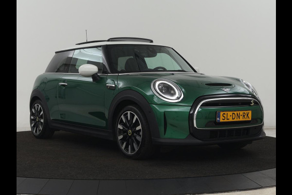 MINI Mini Electric Yours 33kWh | SOH 100% | Panoramadak | Leder | Stoelverwarming | Camera | Warmtepomp | Keyless | Head-Up | Carplay | Navigatie | Full LED | Park Assist