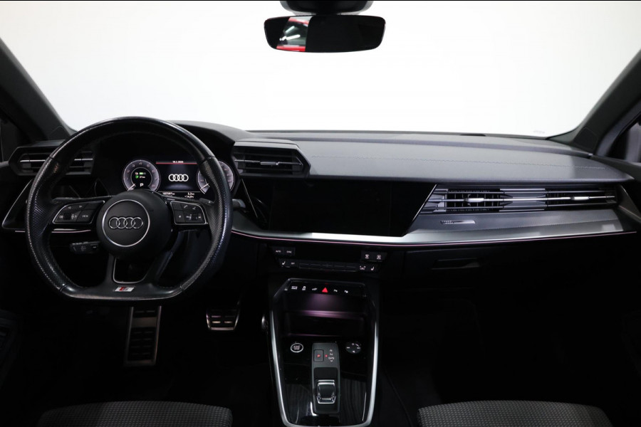 Audi A3 45 TFSIe S Edition 3x S-line LED/VIRTUAL/SFEER/PANO/HALF LEDER+S.VERWARMING/18"LMV/PDC/LINE/ACC/12 MND GARANTIE!