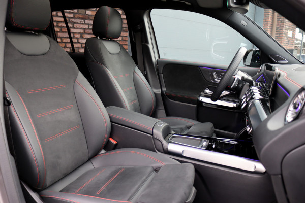 Mercedes-Benz EQB 350 4MATIC AMG Line 71 kWh | 40.500,- Netto | Distronic | Memory | HUD | Verwarmd Stuurwiel | Trekhaak | Burmester | Panoramadak | Keyless Go | Surround Camera |  Vario-Achterbank |