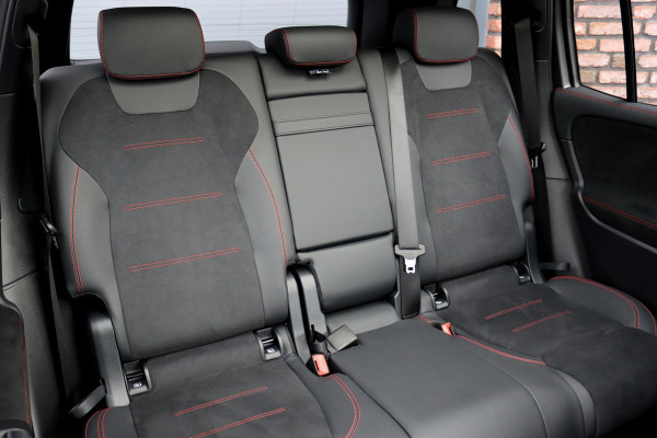 Mercedes-Benz EQB 350 4MATIC AMG Line 71 kWh | 40.500,- Netto | Distronic | Memory | HUD | Verwarmd Stuurwiel | Trekhaak | Burmester | Panoramadak | Keyless Go | Surround Camera |  Vario-Achterbank |