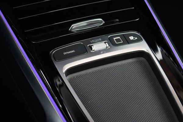 Mercedes-Benz EQB 350 4MATIC AMG Line 71 kWh | 40.500,- Netto | Distronic | Memory | HUD | Verwarmd Stuurwiel | Trekhaak | Burmester | Panoramadak | Keyless Go | Surround Camera |  Vario-Achterbank |