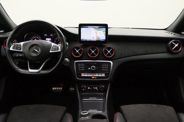 Mercedes-Benz CLA-Klasse Shooting Brake 250 Sport 4MATIC Prestige AMG Panoramadak, Memory, H&K, Apple Carplay, Camera, 18"