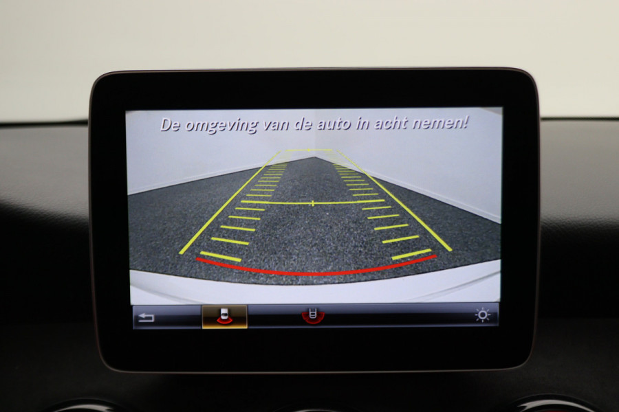 Mercedes-Benz CLA-Klasse Shooting Brake 250 Sport 4MATIC Prestige AMG Panoramadak, Memory, H&K, Apple Carplay, Camera, 18"