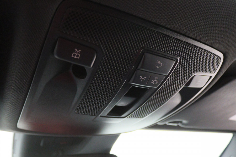 Mercedes-Benz CLA-Klasse Shooting Brake 250 Sport 4MATIC Prestige AMG Panoramadak, Memory, H&K, Apple Carplay, Camera, 18"