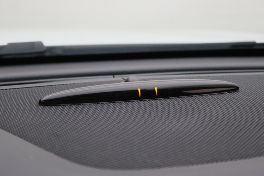 Mercedes-Benz CLA-Klasse Shooting Brake 250 Sport 4MATIC Prestige AMG Panoramadak, Memory, H&K, Apple Carplay, Camera, 18"