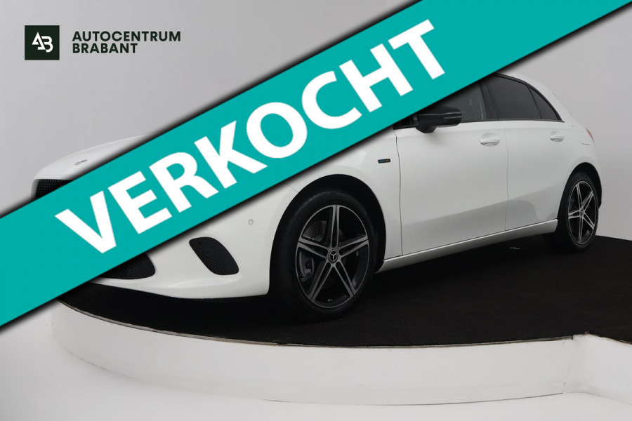 Mercedes-Benz A-Klasse 250 e Business Solution AMG Limited (SFEERVERLICHTING, STOELVERWARMING, ACHTERUITRIJCAMERA, NAVIGATIE)
