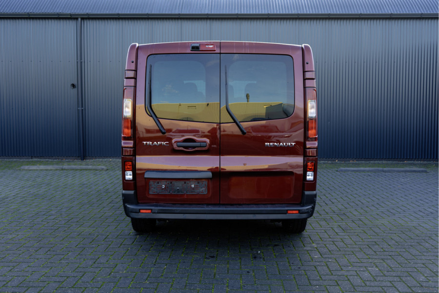Renault Trafic Renault Trafic Blue dCi 150PK | L2H1 | 9-Zits | EX BTW/BPM | LED | Camera | Navi | Zijschuifdeur R+L | Cruise | Airco | PDC | Eu