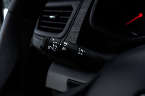 Renault Trafic Renault Trafic Blue dCi 150PK | L2H1 | 9-Zits | EX BTW/BPM | LED | Camera | Navi | Zijschuifdeur R+L | Cruise | Airco | PDC | Eu