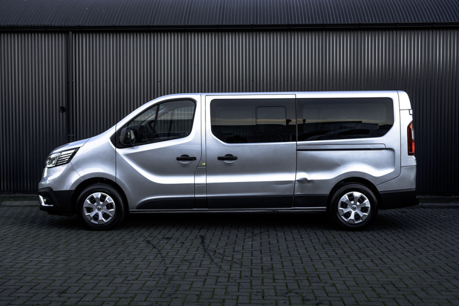 Renault Trafic Blue dCi 150PK | L2H1 | 9-Zits | LED | Canera | Navi | Zijschuifdeur R+L | Cruise | Airco | PDC | Euro 6