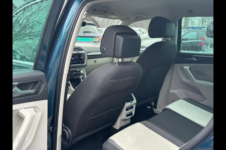Volkswagen Tiguan 1.4 TSI eHybrid PHEV ELEK. ACHTERKLEP| STOEL MASSAGE| STOEL + STUURVERWARMING| PARKEERSENS. VOOR EN ACHTER| RIJKLAARPRIJS INCL. 12 MND BOVAG GARANTIE