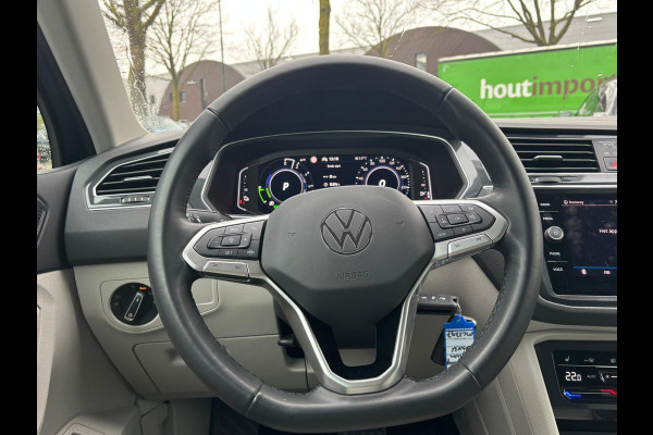Volkswagen Tiguan 1.4 TSI eHybrid PHEV ELEK. ACHTERKLEP| STOEL MASSAGE| STOEL + STUURVERWARMING| PARKEERSENS. VOOR EN ACHTER| RIJKLAARPRIJS INCL. 12 MND BOVAG GARANTIE