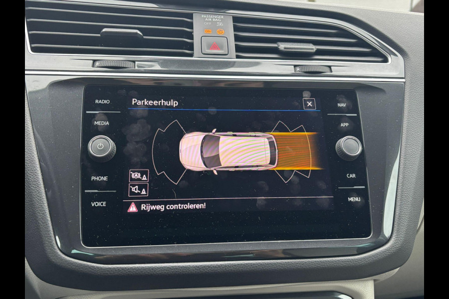 Volkswagen Tiguan 1.4 TSI eHybrid PHEV ELEK. ACHTERKLEP| STOEL MASSAGE| STOEL + STUURVERWARMING| PARKEERSENS. VOOR EN ACHTER| RIJKLAARPRIJS INCL. 12 MND BOVAG GARANTIE
