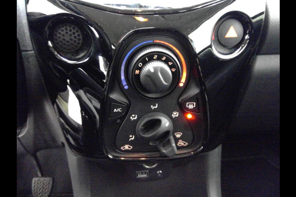 Peugeot 108 1.0 e-VTi Allure