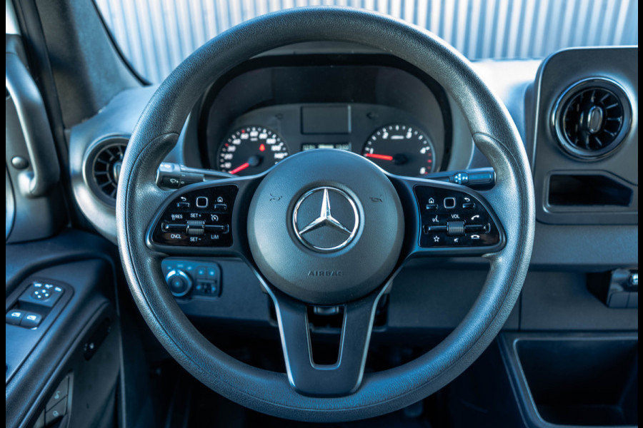 Mercedes-Benz Sprinter 317 CDI L2H2 | Automaat | Mbux | 360° camera | Navi | Cruise | Climatronic