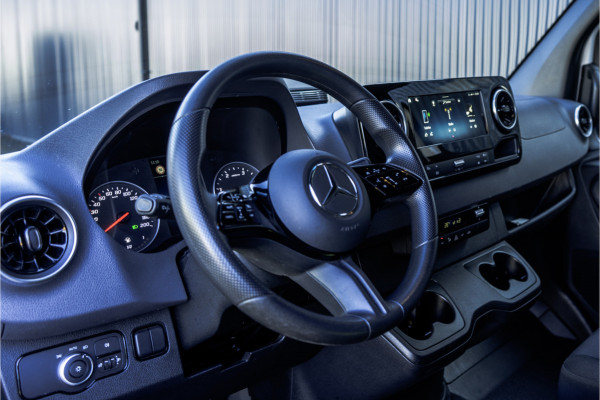 Mercedes-Benz Sprinter 317 CDI L3H2 | Automaat | Mbux | Facelift | Camera | Cruise | Airco