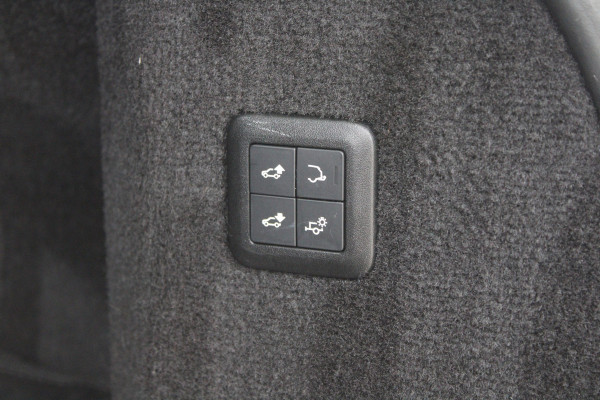 Land Rover Range Rover Sport 3.0 SDV6 SE | MEMORY | LUCHTVERING | ELEK TREKHAAK | KEYLESS | 4X STOELVERW | DODE HOEK | DEALER ONDH |