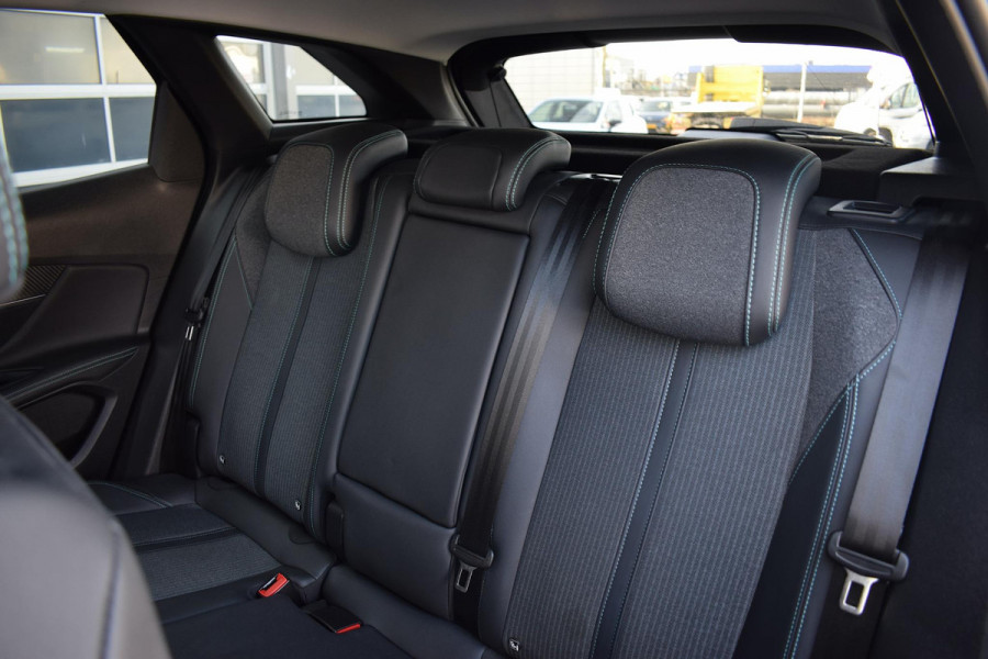 Peugeot 3008 1.2 PureTech Allure | Half Leer | Camera | HUD | Apple CarPlay