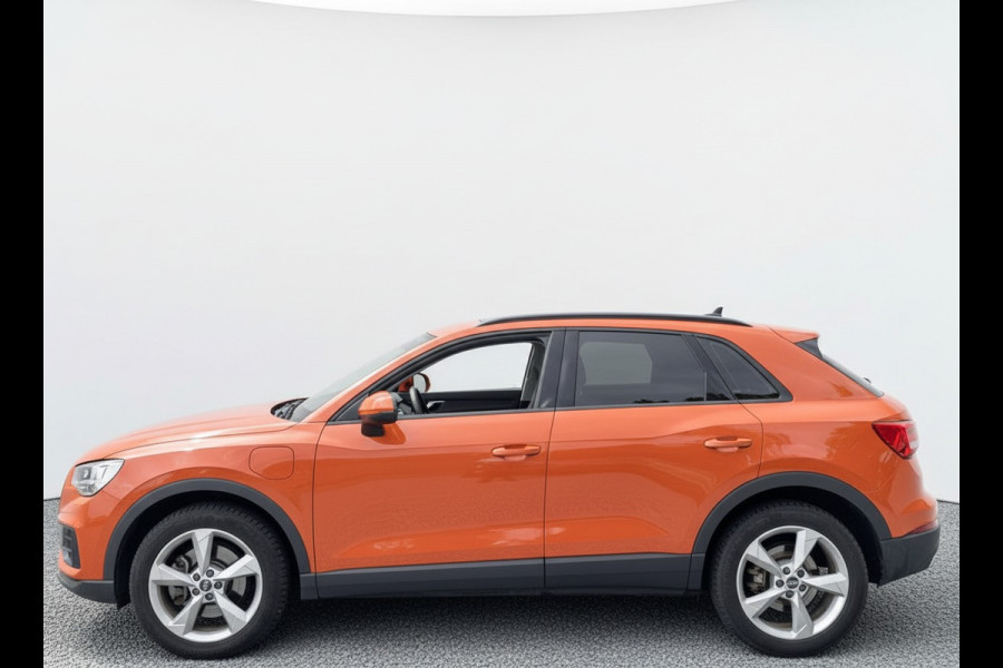 Audi Q3 45 TFSIe 245PK HYBRID S-TRONIC EDITION NAVI/PDC/BLUETOOTH