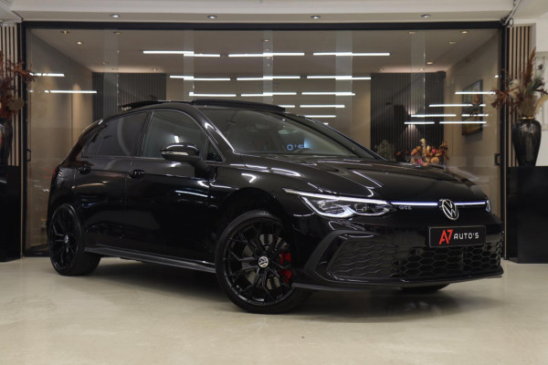 Volkswagen Golf 1.4 eHybrid GTE /PANO/IQLIGHT/CAM/CARPLAY/ACC/LANE ASSIST/VOL