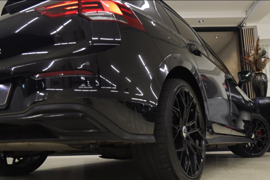 Volkswagen Golf 1.4 eHybrid GTE /PANO/IQLIGHT/CAM/CARPLAY/ACC/LANE ASSIST/VOL