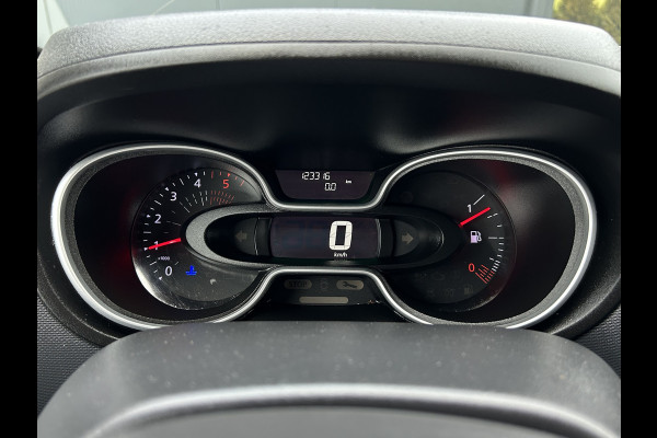 Renault Trafic 1.6 dCi / L1H1 / 1e EIGENAAR / ACHTERKLEP / INRICHTING / AIRCO / CRUISE / BLUETOOTH / 3-ZITS / 6 BAK