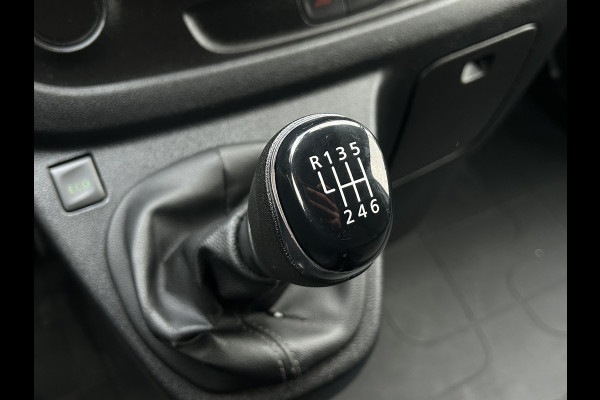 Renault Trafic 1.6 dCi / L1H1 / 1e EIGENAAR / ACHTERKLEP / INRICHTING / AIRCO / CRUISE / BLUETOOTH / 3-ZITS / 6 BAK