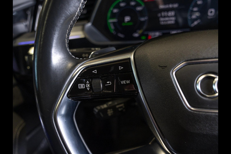 Audi e-tron 55 quattro S edition 95 kWh / 408pk / SOH 89% / Panoramadak / Trekhaak / B&O /