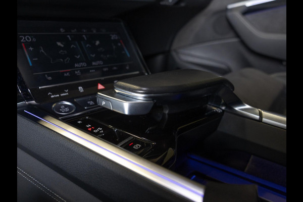 Audi e-tron 55 quattro S edition 95 kWh / 408pk / SOH 89% / Panoramadak / Trekhaak / B&O /